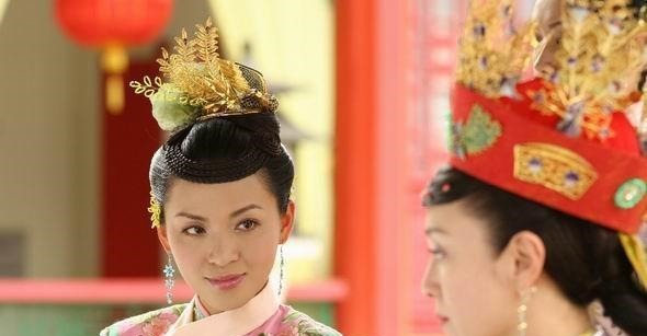 皇后|她是大清第一才女皇后，封号无人能及，死后儿子被“情敌”抚养！