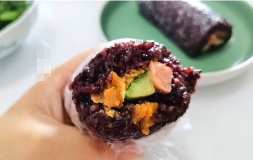 饭卷|晚上睡前蒸一锅,第二天早餐就有了,咸香软糯,太美味了