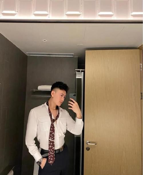 哥哥|这枚爱做饭的鲜肉空少有点帅