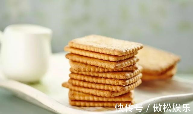 危险因素|中风的“祸根”不只是烟酒!这3种食物,再喜欢吃,也要忍忍