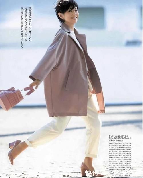 细节感|五六十岁也可以美得很出众,学学这位日本妈妈的穿衣,简单又高级