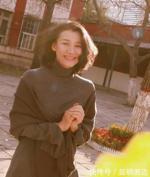 父母愛情|26歲獲得影后,北影校花,卻遭大23歲導演拋棄,今嫁入豪門成贏家