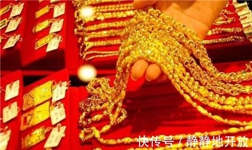 黄金手链|黄金手镯和黄金手链不知道选哪一个?看完或许你就不纠结了!