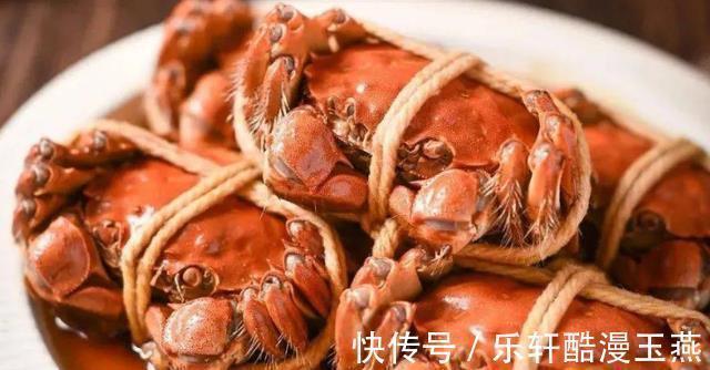 螃蟹的传统吃法,口味香甜,泛着酒味,蟹膏肥美,好吃到舔手指