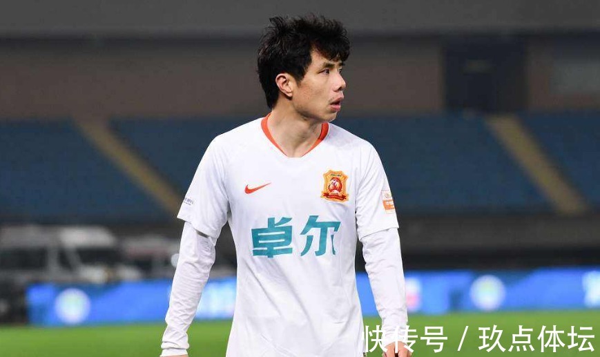 成者|下午1点官宣!国足核心蒿俊闵传坏消息,国足球迷伤心落泪