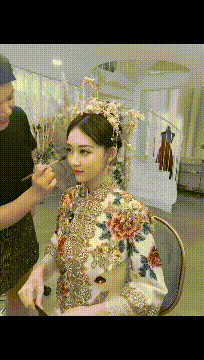 |搞笑GIF:这就是现在个个家庭的现状吗!三个同姓的,干不过一个外姓的