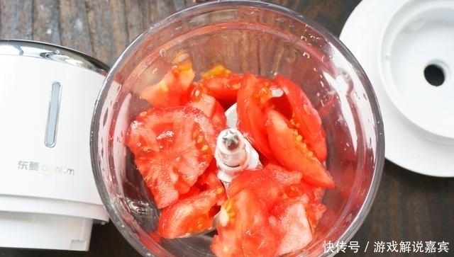 三伏天最爱这素馅饺子,鲜嫩可口,5块钱做一锅,比肉馅还受欢迎