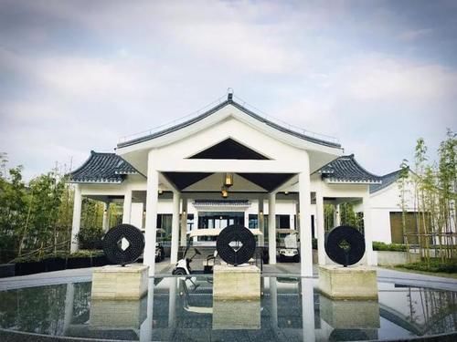 中年|安吉阿丽拉，停止营业