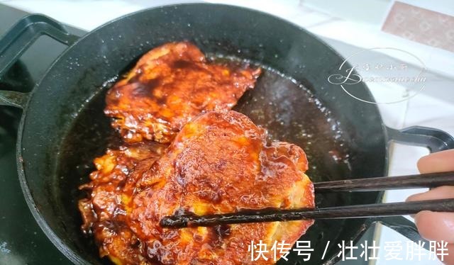 好吃|天凉馋肉,用黄肖氏酱汁做了3份鸡腿饭,快手省事香嫩,好吃极了!