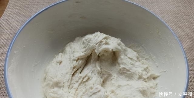 家中有糯米粉的试下这做法,外酥里糯,营养又解馋,比面包好吃