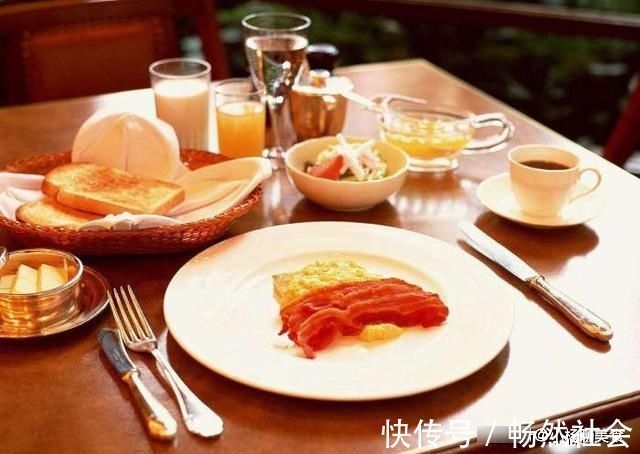 牛奶面包都不健康 早餐到底该怎么吃?