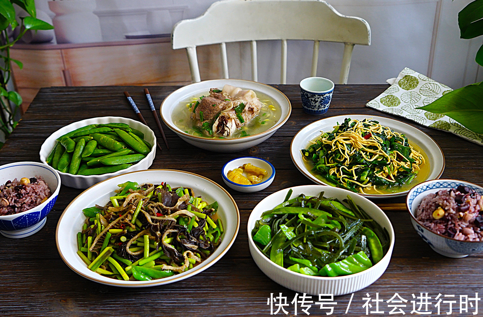 烹饪技巧|儿媳妇做的午餐火了,简单的家常菜,婆婆不嫌弃还分享烹饪技巧