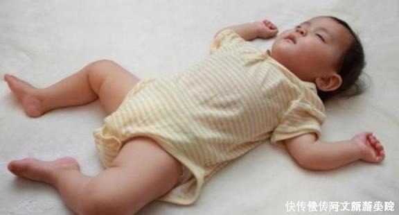 家长|宝宝睡觉喜欢“满床打滚儿”家长弄懂这些原因,让娃睡得更安稳