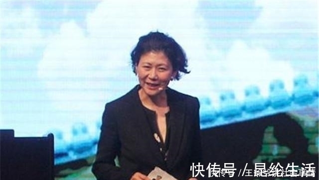 周凯旋|你只知她是李嘉诚的“红颜知己”，却不知她是永远的“周小姐”
