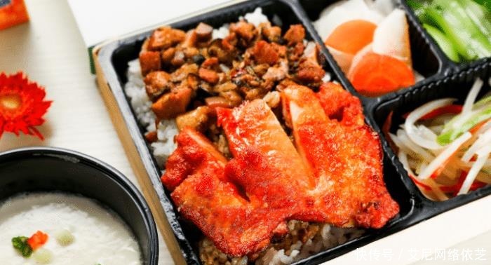 外卖|男子订酸辣粉外卖备注:粉不要给我放豆芽,酸菜,收到后他就懵了