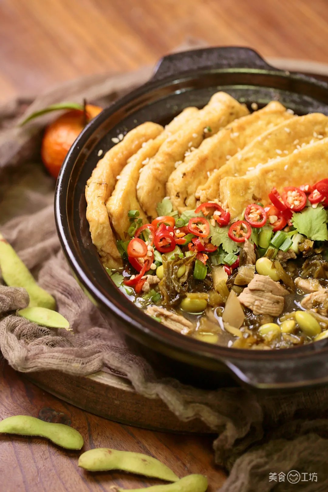 豆腐|豆腐的经典吃法，3个人一大锅，顶饱