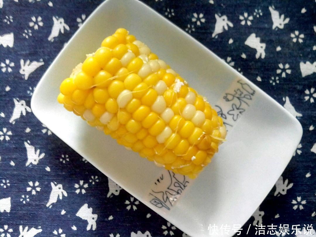 香甜|煮玉米,扔水里就煮了牢记1个诀窍,玉米香甜又软糯