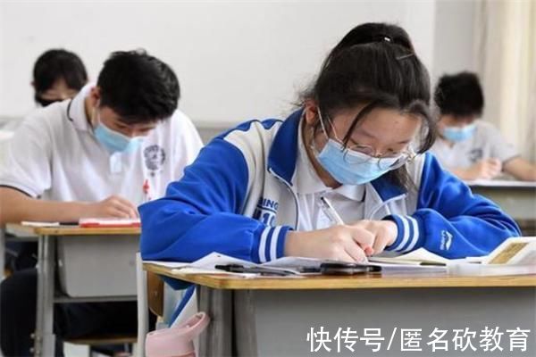 学生|高考后才发现，做普通班鸡头和重点班凤尾的差距，你选对了吗?