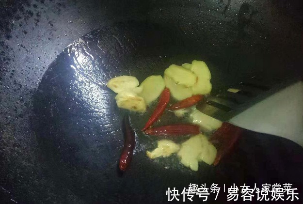 白菜和他才是绝配,冷天吃最合适,比人参还营养,孩子多吃身体