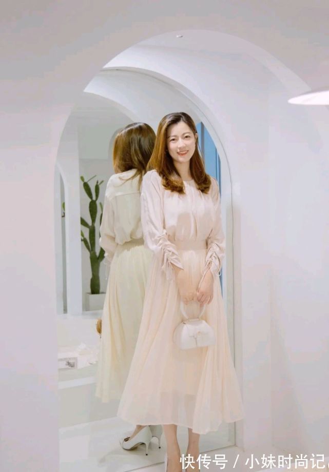 搭配|把简约的衬衫穿对了,不仅精致减龄,还会呈现优雅的气质