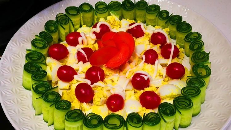 快过年了，教你用黄瓜做一道拿手菜，8分钟就上桌，待客也有面子