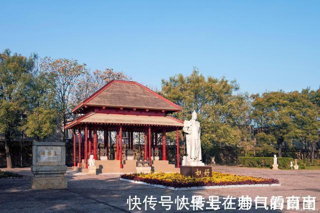 河湟#张籍在《送杨少尹赴凤翔》诗中,将自己的不舍表露的淋漓尽致