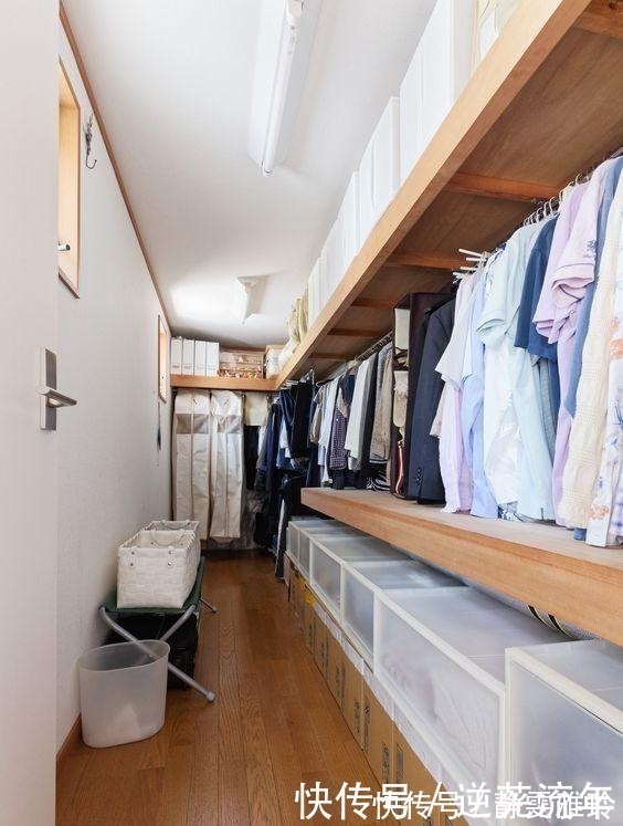 塑料|头次见日本人的衣柜,一块隔板都用不着,却收拾得井井有条,厉害!