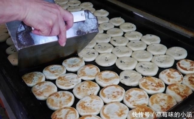  制作|绿豆饼是常见的食物，你知道哪里最正宗吗