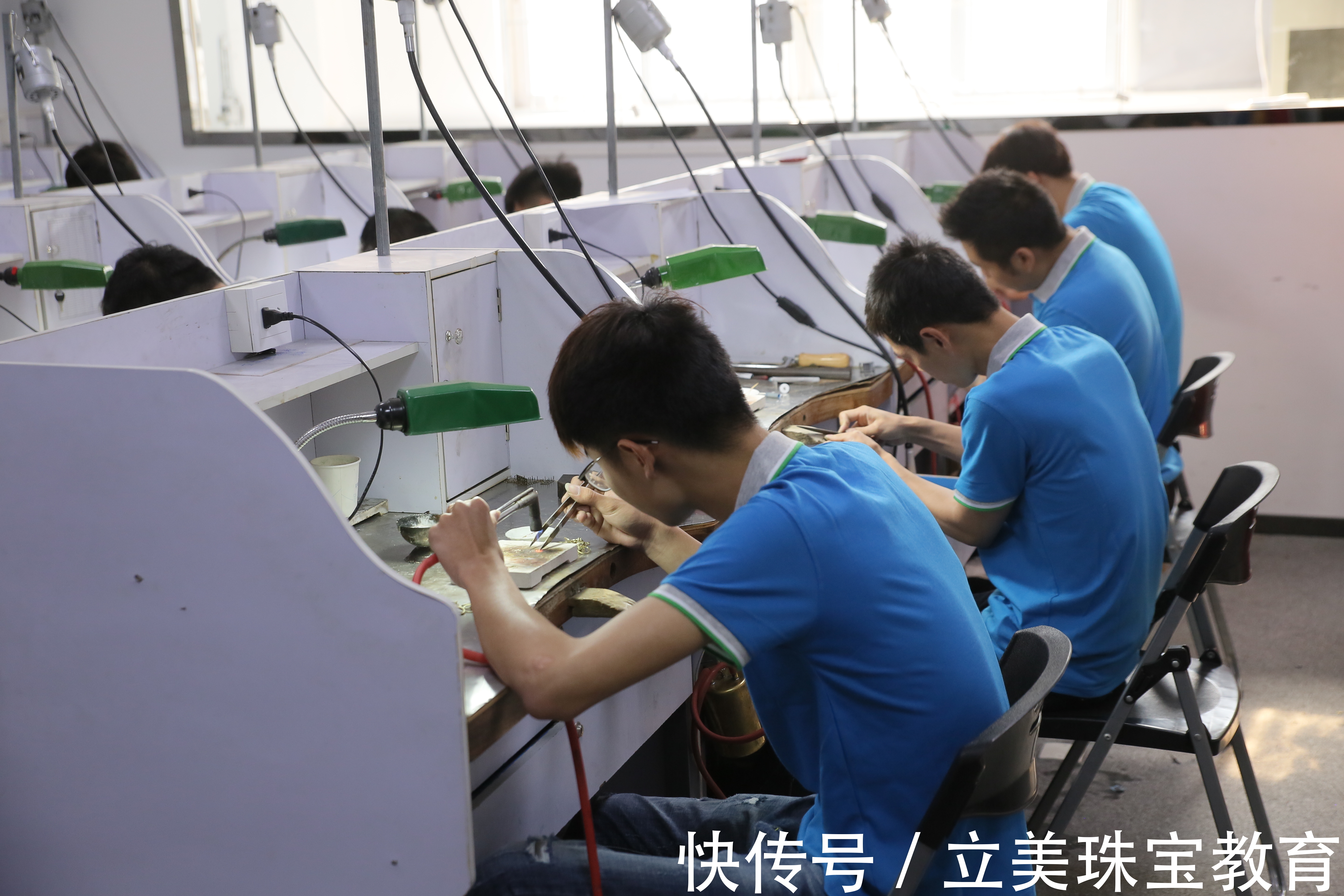 首饰|格拉夫graff首饰断裂了有哪些珠宝维修店铺可以进行维修