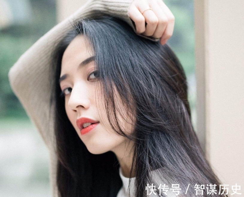 短发|女人别再乱剪发型了!留长留短看身高,160以下身高适合第一种!