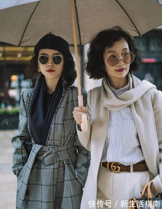 穿搭 50岁女人别总穿“老一套”，试试这5组穿搭！谁见了都得夸年轻！