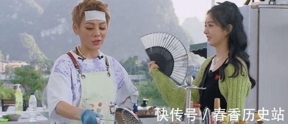 最新一期《中餐廳》迎來(lái)了趙麗穎和張碧晨,兩人罕見同框!