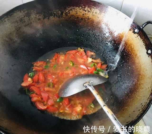 面条|西红柿鸡蛋拌面,一款简单美味的家常拌面,极易上手!