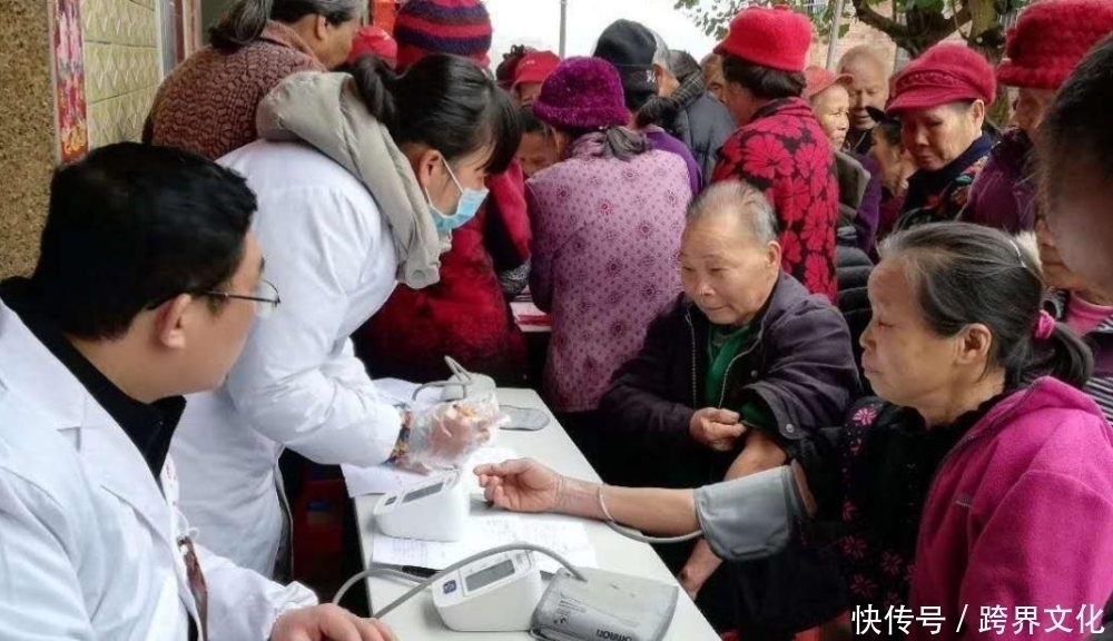 蒲公英|想把血糖控制在5.6以下，专家告诉你技巧：平时要做好这5件事