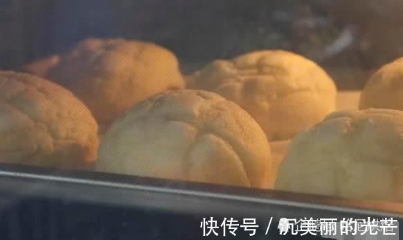 日式菠萝包，咋做才能柔软好吃很多人第一步就错了，关键在和面