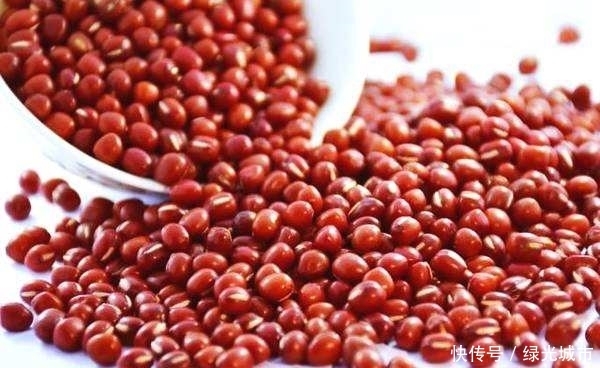 红豆和此物一起煮,不咳嗽了,小腹平了,肌肤更水润!