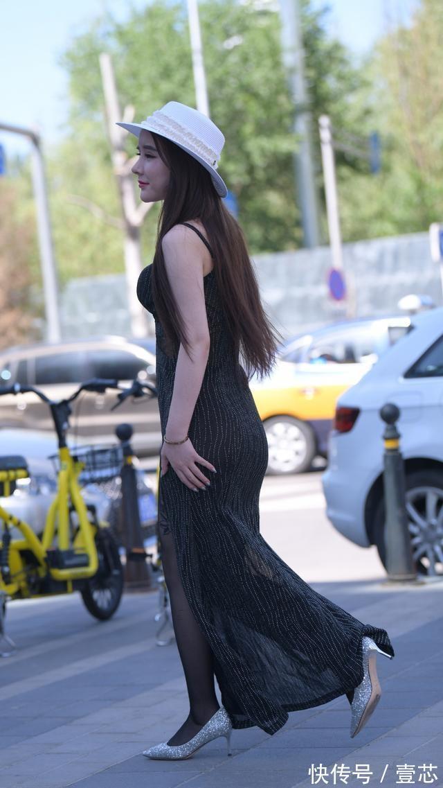 时尚|纯色连衣裙,时尚大气,展现高级休闲气息