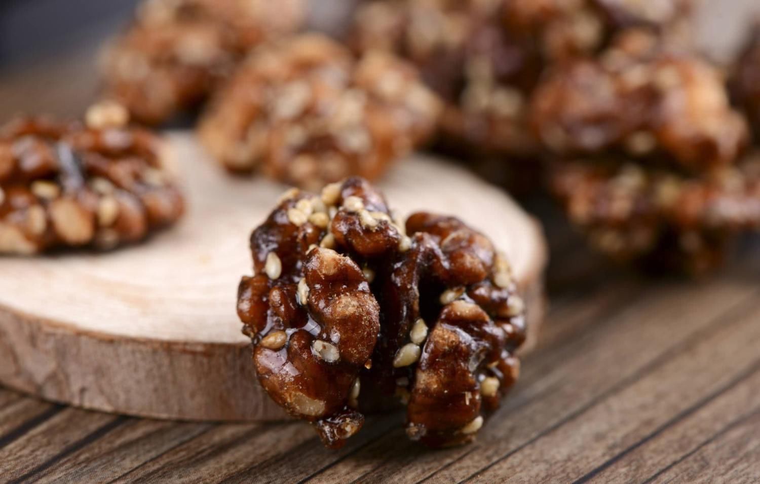 头发白了别急着染, 多吃这几种食物, 还你一头乌黑靓丽的秀发