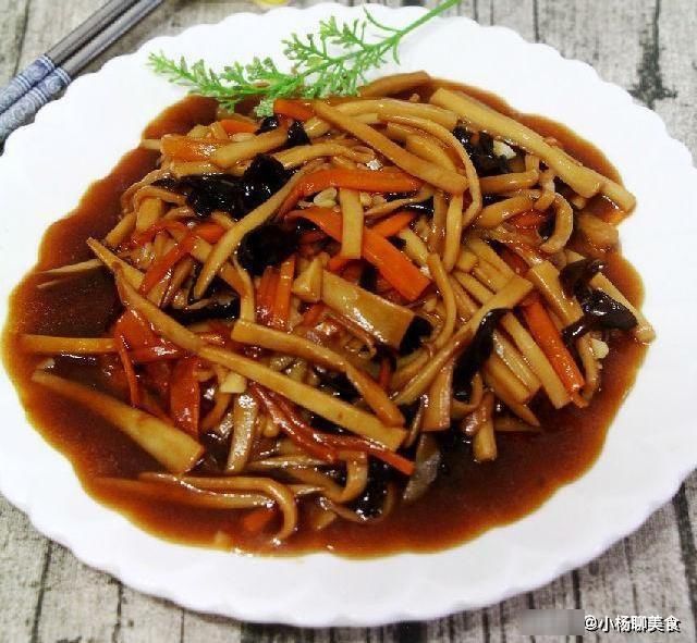 鲜美|鱼香杏鲍菇,做法简单,味道鲜美,比鱼香肉丝还要好吃