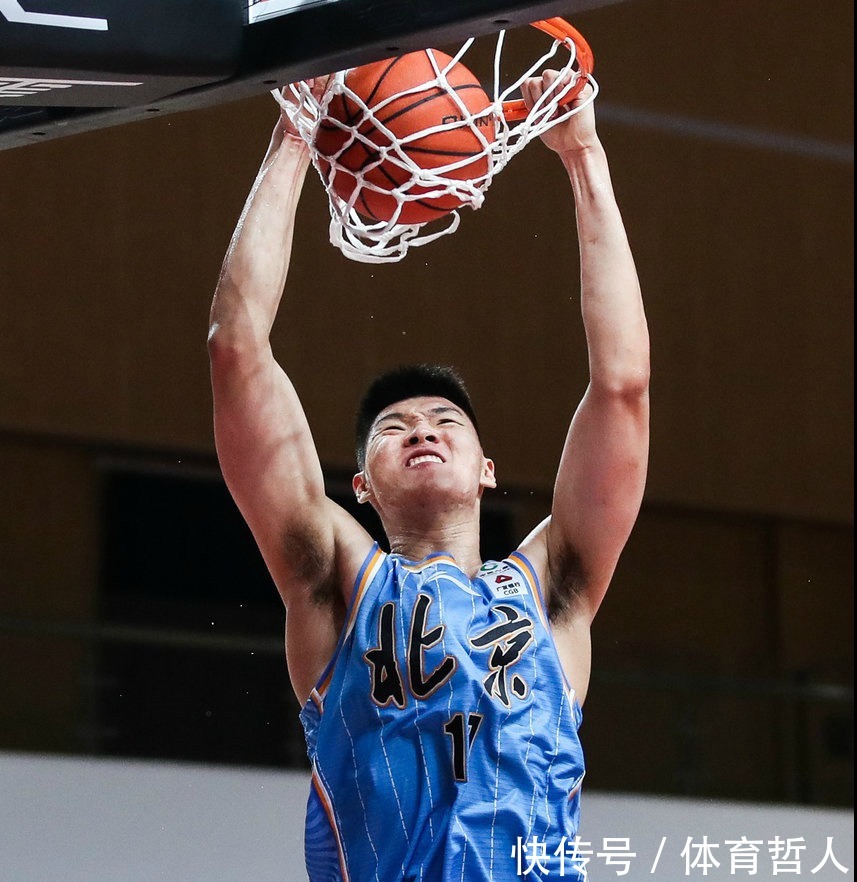 中國男籃|20分10板5助!男籃新星展現CBA頂級內線的實力,得到主教練盛贊