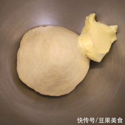 黄油|只要掌握好比例，椰丝面包怎么做才好吃？就能一次成功