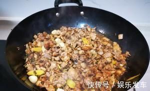 不一样的肉菜菜谱,干炒辣子兔丁,简单美味营养,超下饭,吃不够