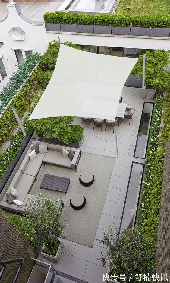 我要是住顶楼有露台,才不会只种花,一半影院、泳池独享双份快乐