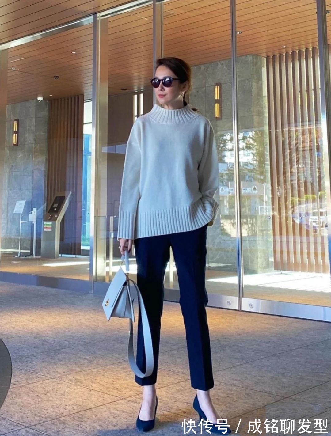高跟鞋|建议四五十岁的女人多穿九分裤,毛衣大衣随便配,显瘦显高又大气
