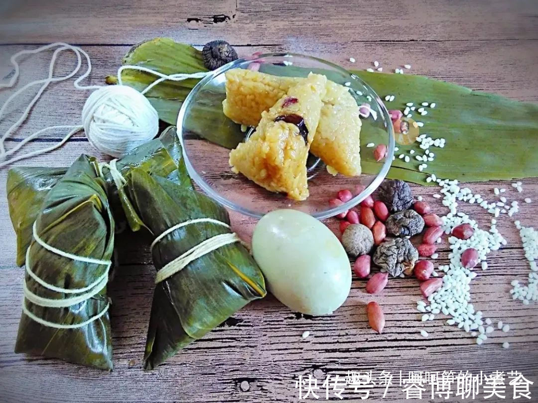 香菇|端午节将至，教你做鲜香味美的咸蛋黄肉粽，软糯诱人，吃了还想吃