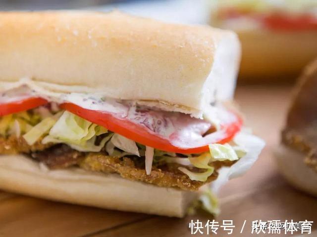 多汁|新奥尔良风味的炸香菇三明治，香脆多汁的玉米香菇，非常好吃
