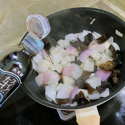 洋葱|洋葱木耳炒鸡蛋