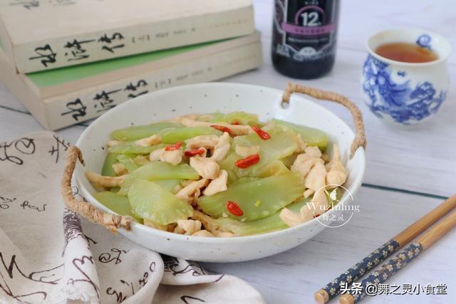 低热量|建议入秋后多给孩子吃这道菜,高蛋白低热量,增强体力长得快