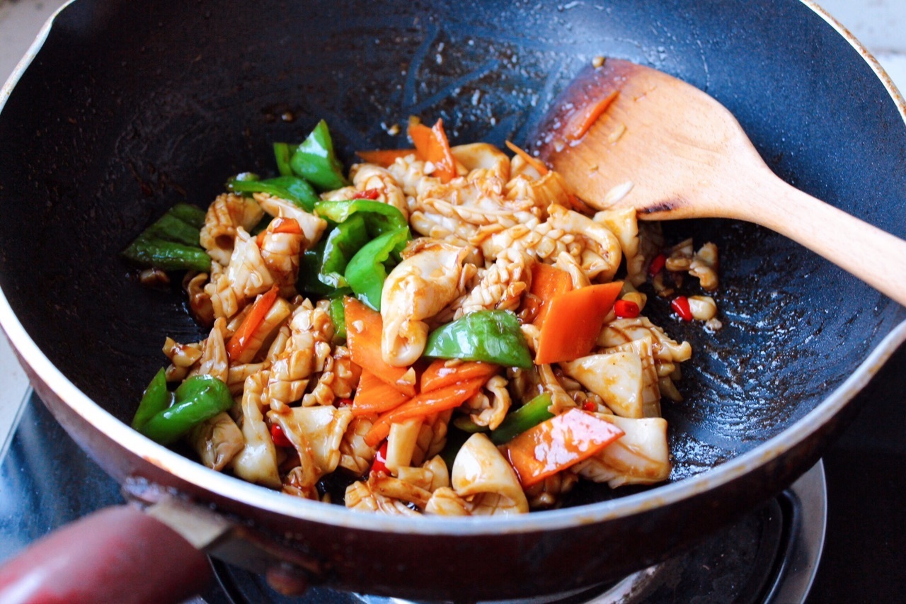 快手版碗汁爆炒鱿鱼，香辣美味，美味下饭菜