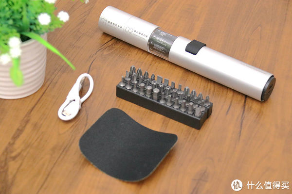 家居|家居好物 篇十三：WOWSTICK SD双动力锂电家居螺丝刀：自带LED无影灯，省力又实用